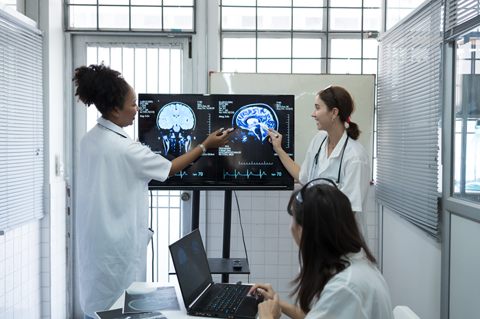 How Brain Imaging Can Support the Evaluation of Cognitive Function